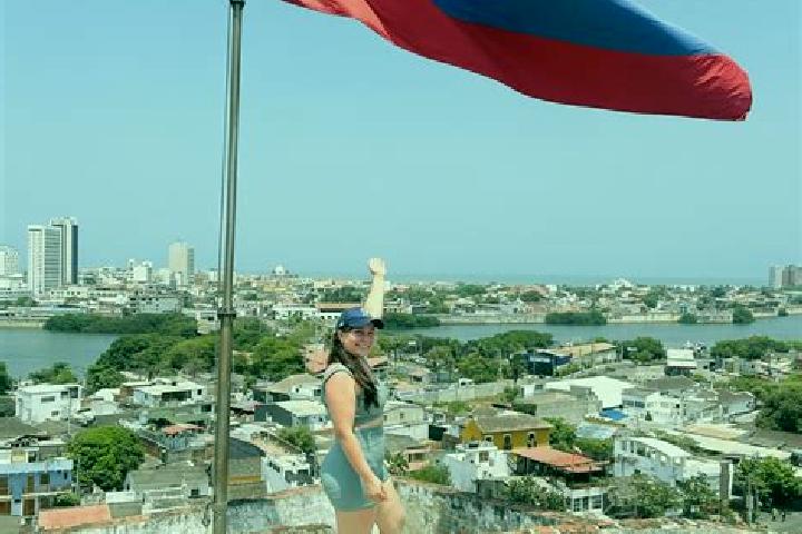 Mila, 32 — Escort in El Derrumbo, Honduras