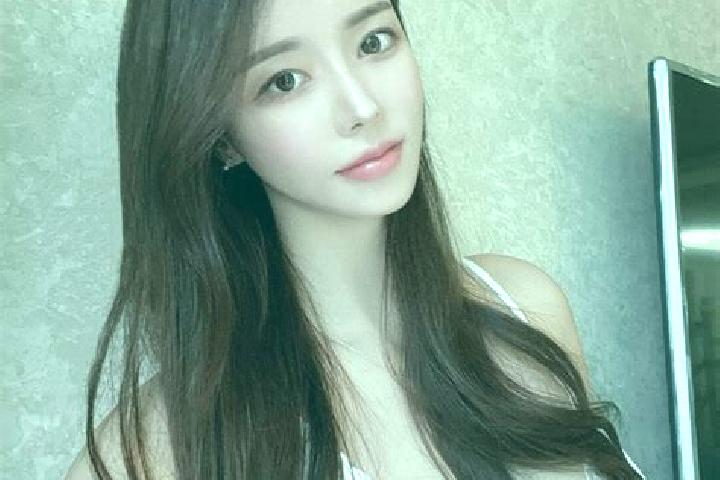 Mila, 32 — Escort in Tampes, Indonesia