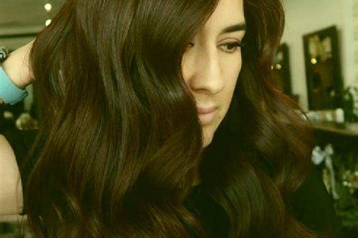 Mila, 33, a auburn dark-eyed caucasian companion based in Siping. Offering Domination, Tantra, Striptease, Erotic Massage, OWO. Available for incall and outc...