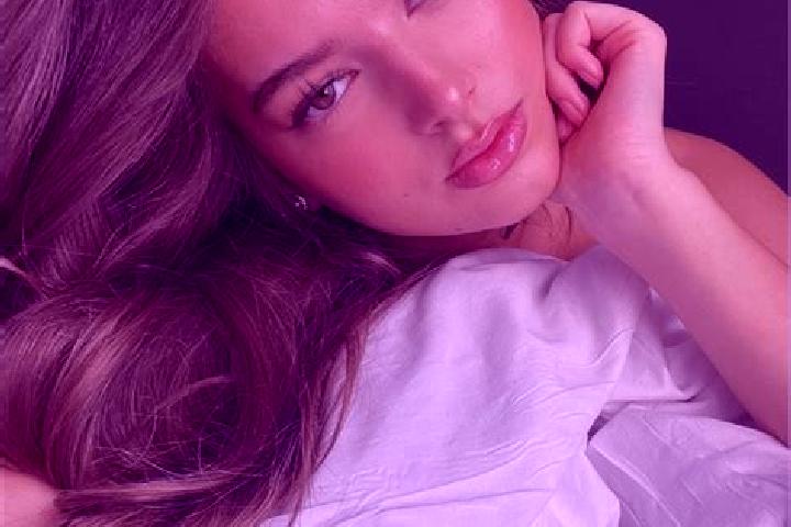 Mila, 33, a chestnut hazel-eyed asian companion based in Port-Vila. Offering Overnight, Girlfriend Experience, Duos. Available for incall and outcall, overni...