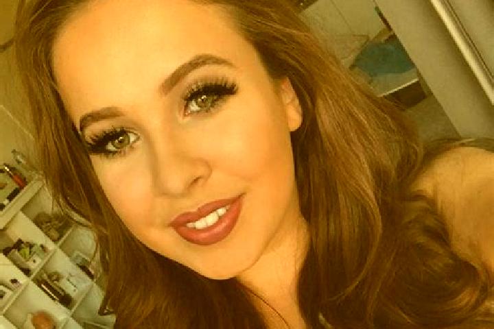 Mila, 33, a dark blonde amber-eyed mediterranean companion based in Kamyanske. Offering GFE, Massage, Fetish, OWO. Available for incall and outcall, day and ...