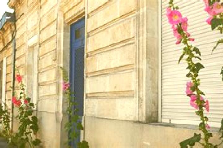 Mila, 33 — Escort in Begles, France