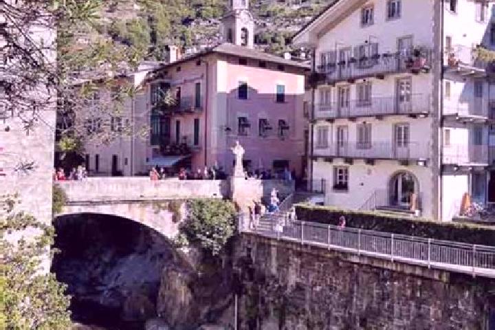 Mila, 33 — Escort in Chiavenna, Italy
