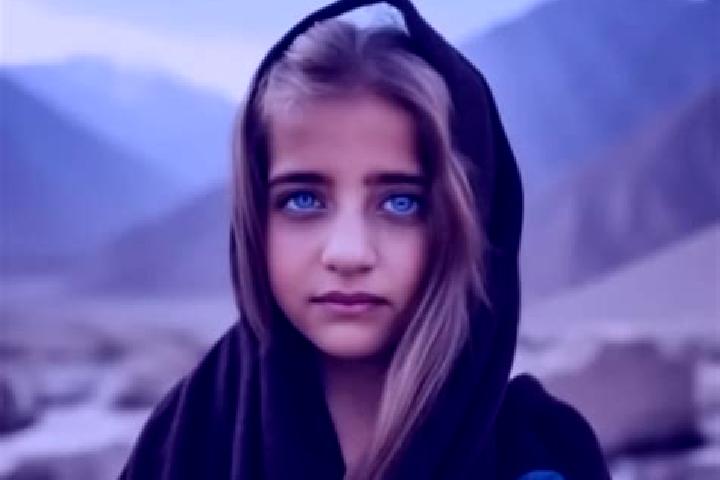 Mila, 34, a blonde brown-eyed middle eastern companion based in Vorden. Offering Massage, Striptease, OWO. Available for incall and outcall, overnight bookin...