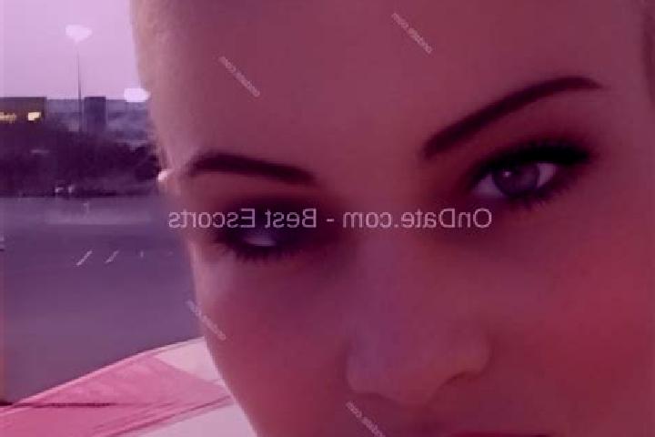 Mila, 34 — Escort in Yefimovskiy, Russia