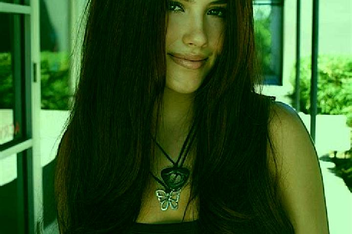 Mila, 35, a auburn dark-eyed caucasian companion based in Alakylae. Offering Striptease, Massage, Girlfriend Experience, CIM. Available for incall and outcal...