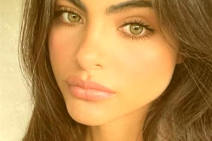 Mila, 35, a black hazel-eyed caucasian companion based in Ginosa. Offering Striptease, Dinner Date, Couples. Available for incall and outcall, day and evenin...