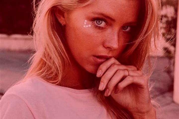 Mila, 35, a blonde blue-eyed ebony companion based in Whyalla Stuart. Offering GFE, Tantra, Couples, Party Girl. Available for incall and outcall, day and ev...