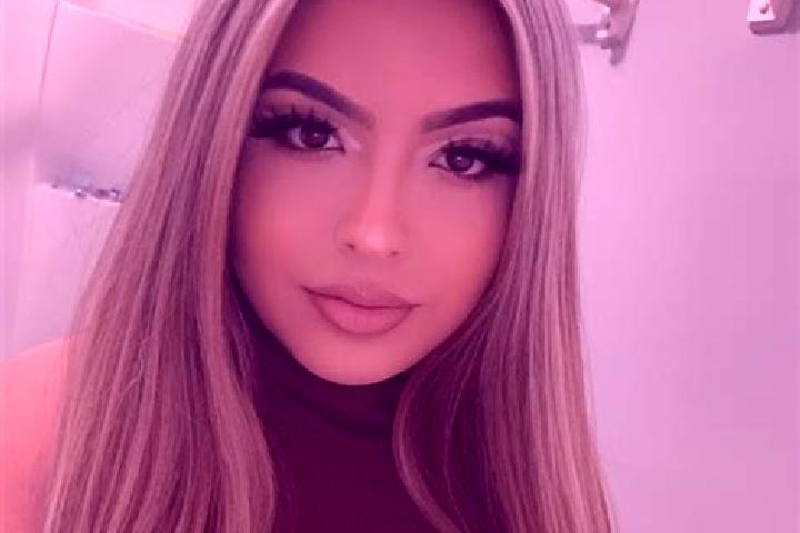 Mila, 35, a blonde brown-eyed latina companion based in Chinari. Offering Dinner Date, A-Level, Overnight, 69. Available for incall and outcall, overnight bo...