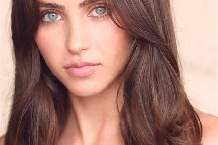 Mila, 35, a brunette dark-eyed mediterranean companion based in Son Ha. Offering Overnight, 69, GFE. Available for incall and outcall, day and evening dates.