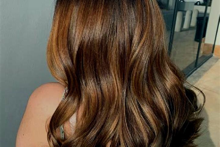 Mila, 35, a chestnut brown-eyed slavic companion based in Cananeia. Offering Overnight, 69, Massage, Couples. Available for incall and outcall, overnight boo...