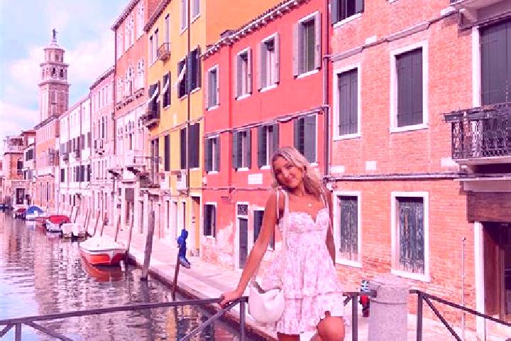 Mila, 35 — Escort in Venice, United States