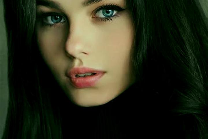 Mila, 36, a black green-eyed caucasian companion based in Roncanova. Offering Couples, Fetish, CIM. Available for incall and outcall, day and evening dates.