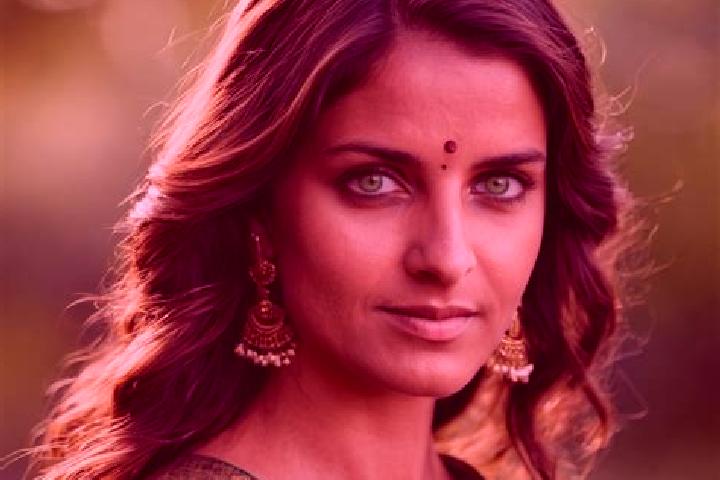 Mila, 36, a brunette green-eyed indian companion based in Longling County. Offering A-Level, Couples, Overnight. Available for incall and outcall, overnight ...