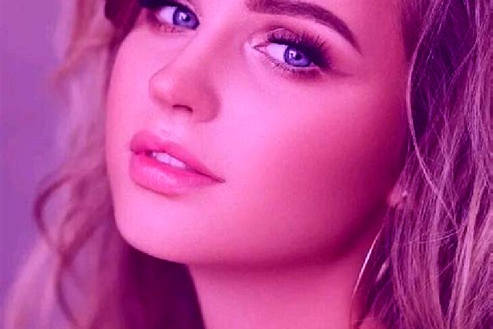Mila, 36, a dark blonde blue-eyed middle eastern companion based in Milcovu din Deal. Offering Prostate Massage, Dinner Date, A-Level. Available for incall a...