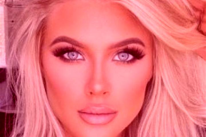 Mila, 36, a platinum blonde dark-eyed mixed companion based in Smrzovka. Offering Striptease, Massage, Deep French Kissing, Dinner Date. Available for incall...