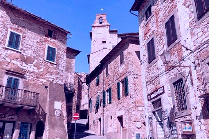 Mila, 36 — Escort in Campiglia Marittima, Italy