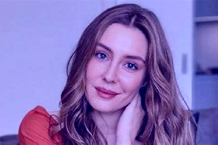 Mila, 36 — Escort in Gencek, Turkey
