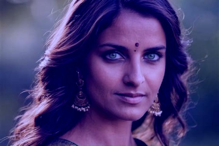 Mila, 37, a brunette green-eyed indian companion based in Vlcany. Offering Overnight, Fetish, Domination. Available for incall and outcall, day and evening d...