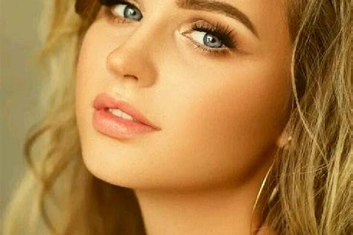 Mila, 37, a dark blonde blue-eyed caribbean companion based in Klobouky u Brna. Offering Prostate Massage, Erotic Massage, Fetish, CIM. Available for incall ...