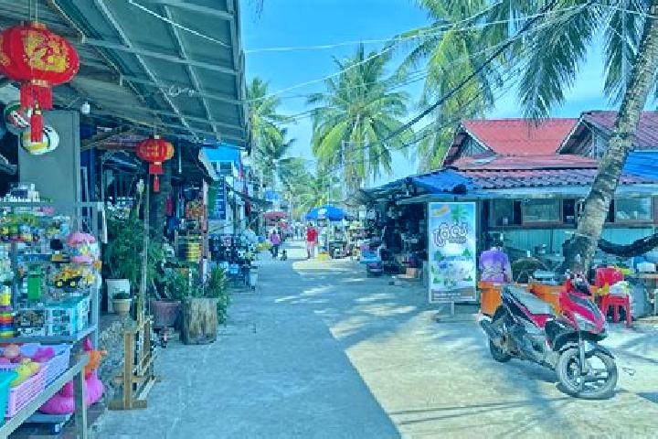 Mila, 37 — Escort in Kaoh Mitt, Cambodia