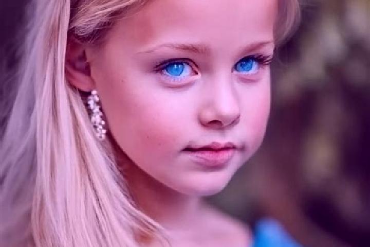 Mila, 38, a blonde blue-eyed middle eastern companion based in Sprancenata. Offering Roleplay, 69, Dinner Date. Available for incall and outcall, overnight b...