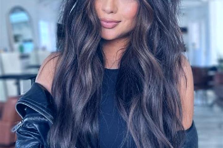 Mila, 38, a brunette dark-eyed asian companion based in Bobrovo. Offering BDSM, Couples, OWO. Available for incall and outcall, overnight bookings available.