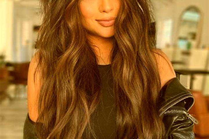 Mila, 38, a brunette dark-eyed mixed companion based in Tomozomo. Offering Overnight, Massage, Fetish, Roleplay. Available for incall and outcall, day and ev...
