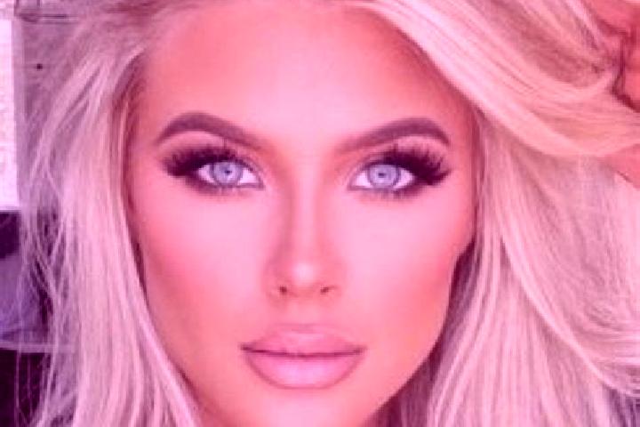 Mila, 38, a platinum blonde grey-eyed latina companion based in Daicun. Offering Massage, Striptease, Prostate Massage, Deep French Kissing. Available for in...