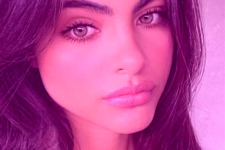 Mila, 38, a red dark-eyed indian companion based in Kalagi. Offering Deep French Kissing, OWO, Prostate Massage, Girlfriend Experience. Available for incall ...