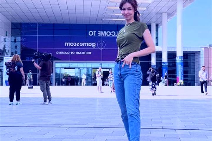 Mila, 38 — Escort in Orangetree, United States