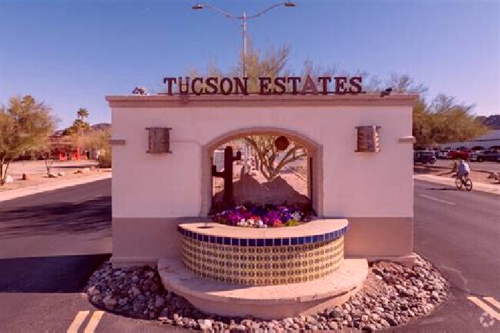Mila, 38 — Escort in Tucson Estates, United States
