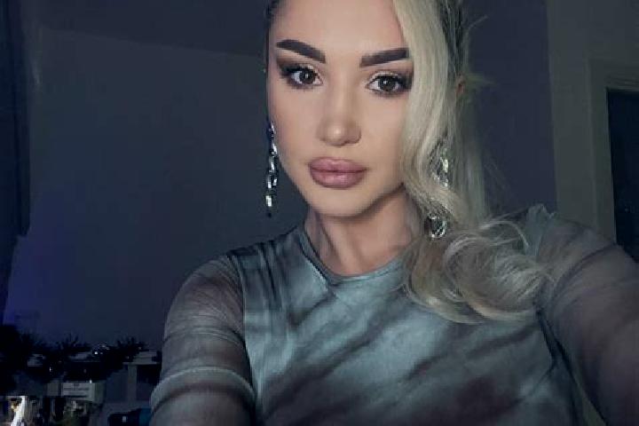 Mila, 39, a black dark-eyed mediterranean companion based in Izvoru Barzii. Offering GFE, Party Girl, A-Level, Fetish, Dinner Date. Available for incall and ...