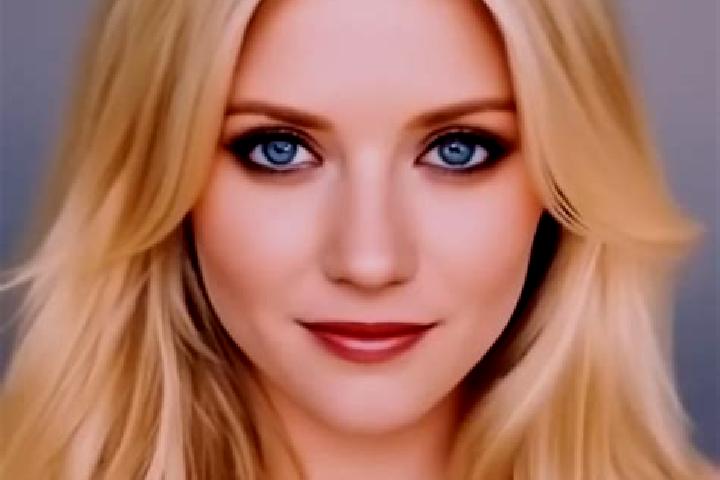 Mila, 39, a blonde amber-eyed indian companion based in Lyntupy. Offering OWO, Striptease, Tantra, 69, Dinner Date. Available for incall and outcall, overnig...