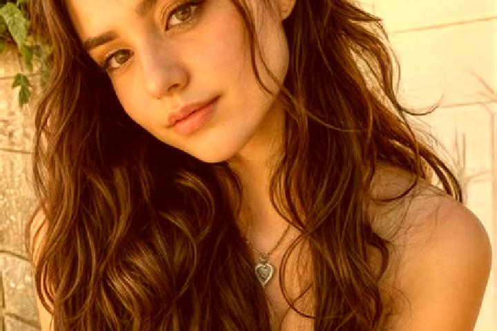 Naomi, 20, a auburn brown-eyed caucasian companion based in Saint Jacob. Offering A-Level, CIM, Overnight, Girlfriend Experience. Available for incall and ou...