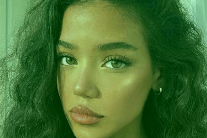 Naomi, 20, a black brown-eyed ebony companion based in Keytesville. Offering Dinner Date, 69, Couples. Available for incall and outcall, overnight bookings a...