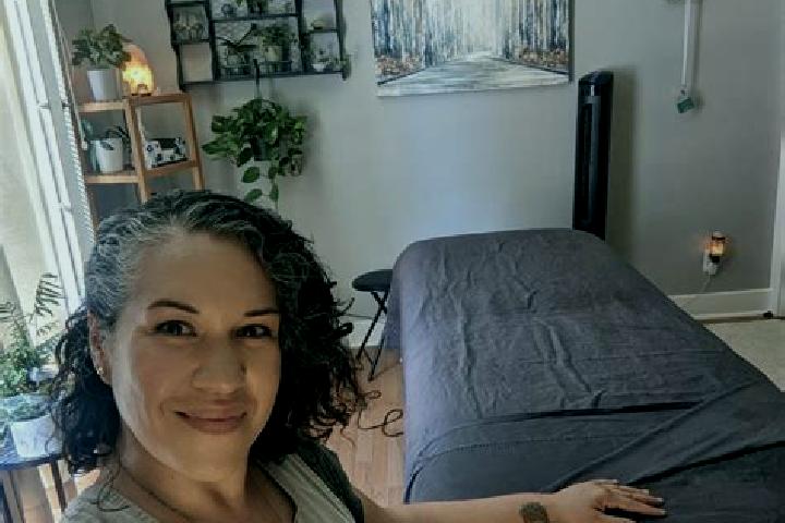 Naomi, 20, a black grey-eyed mediterranean companion based in Keputran. Offering Roleplay, A-Level, Prostate Massage, Deep French Kissing. Available for inca...