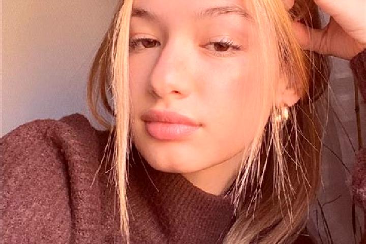 Naomi, 20, a blonde brown-eyed indian companion based in Buckatunna. Offering Domination, Fetish, Tantra, Overnight. Available for incall and outcall, day an...