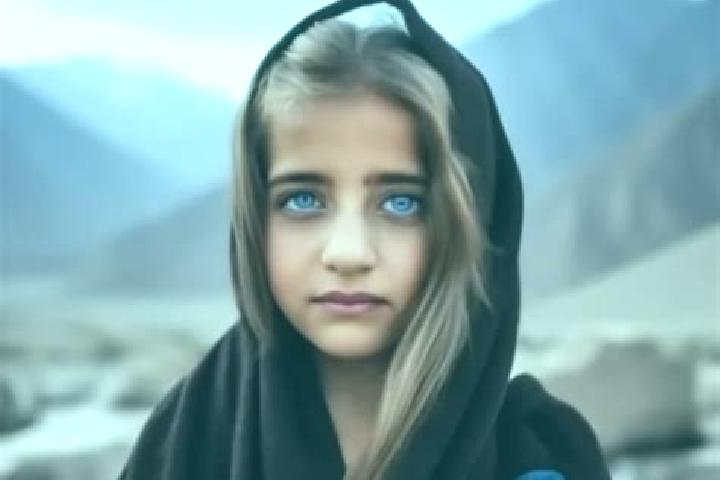 Naomi, 20, a blonde brown-eyed middle eastern companion based in Mucurapo. Offering Tantra, Dinner Date, Overnight, Girlfriend Experience, 69. Available for ...