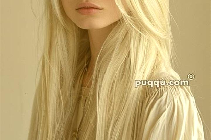 Naomi, 20, a platinum blonde blue-eyed middle eastern companion based in Kolasin. Offering GFE, OWO, Overnight. Available for incall and outcall, day and eve...