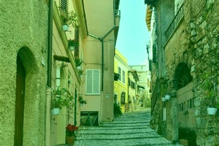 Naomi, 20 — Escort in Priverno, Italy