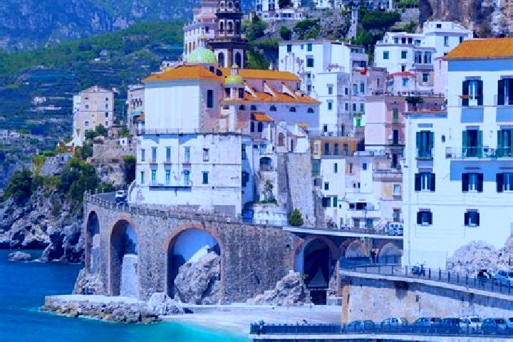 Naomi, 20 — Escort in Statte, Italy
