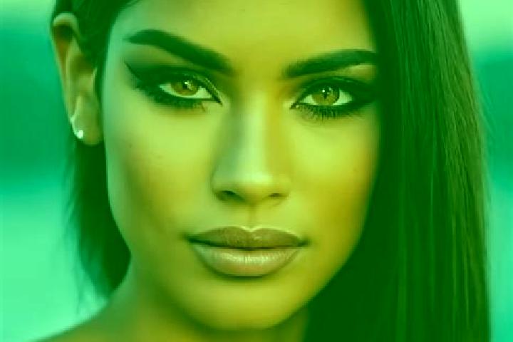 Naomi, 21, a black brown-eyed latina companion based in Xitianwei. Offering Massage, Overnight, OWO. Available for incall and outcall, day and evening dates.