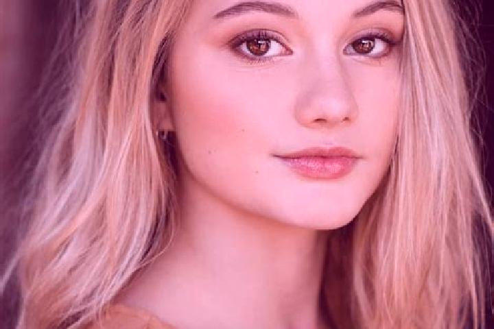 Naomi, 21, a blonde brown-eyed middle eastern companion based in Huanchar. Offering Domination, Couples, Fetish, A-Level. Available for incall and outcall, d...