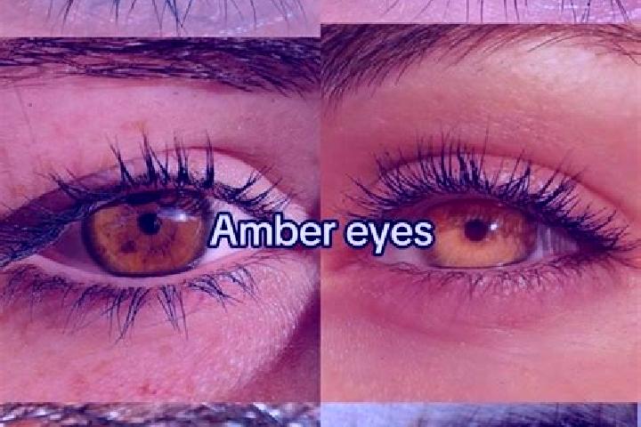 Naomi, 21, a brunette amber-eyed european companion based in Aajaltoun. Offering Massage, Duos, Party Girl. Available for incall and outcall, overnight booki...