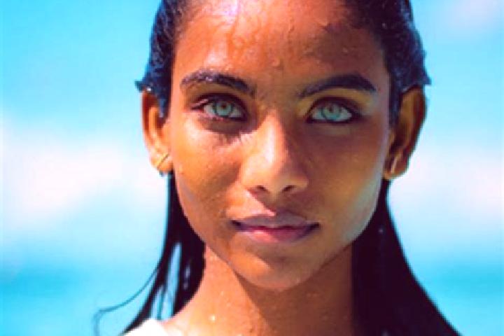 Naomi, 21, a red blue-eyed indian companion based in Vallejuelo. Offering CIM, BDSM, Duos, Prostate Massage. Available for incall and outcall, day and evenin...