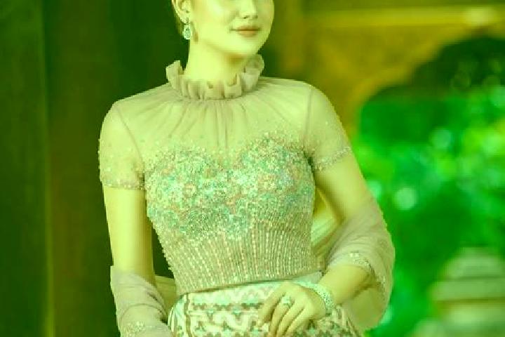 Naomi, 21 — Escort in Ma Yan, Myanmar