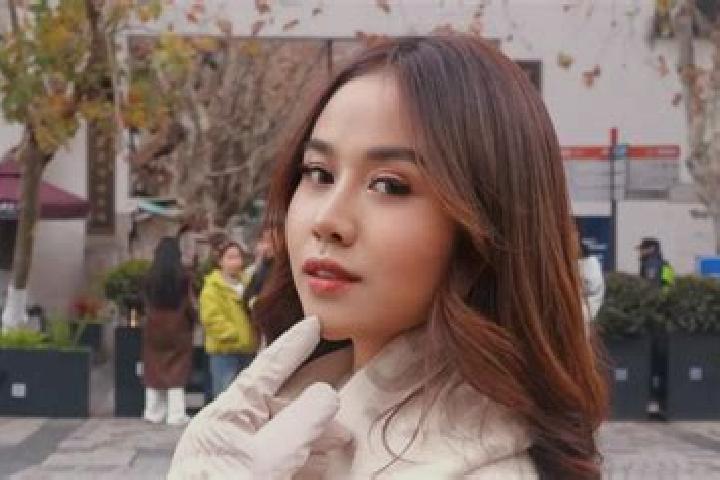 Naomi, 21 — Escort in Mayang, China
