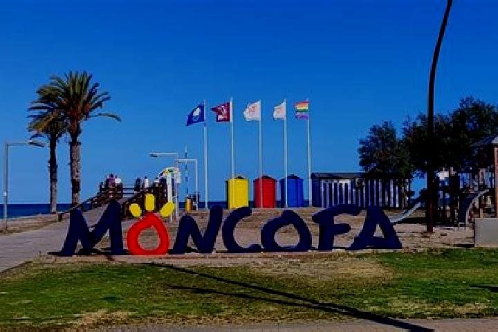 Naomi, 21 — Escort in Moncofa, Spain