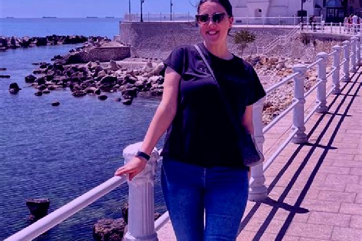 Naomi, 21 — Escort in Murgesti, Romania